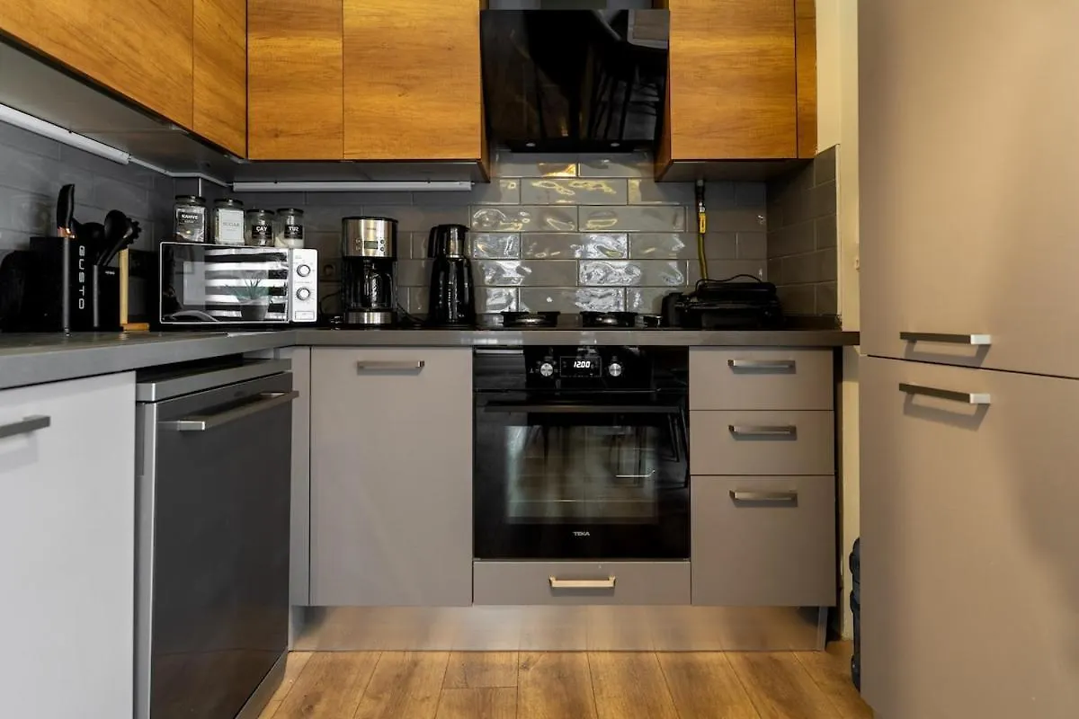Luxury Scandinavian Design 2Br Duplex Near Tomtom Istambul Apartamento